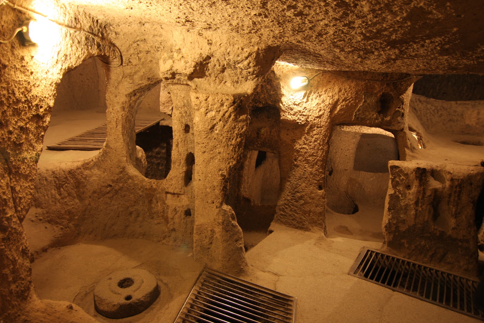An inside look: Derinkuyu, underground city 1 la ciudad subtarranea de Kaymaklı